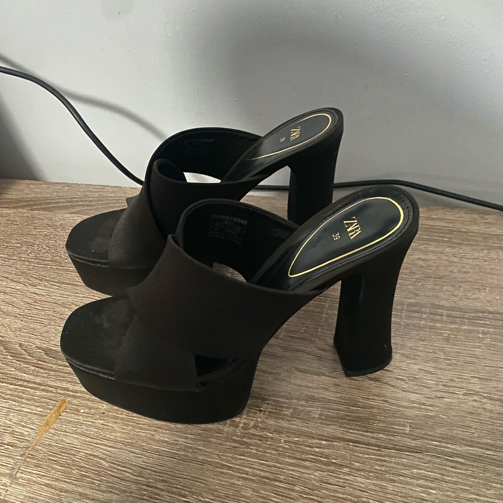 Zara Black Suede Heels with Chunky Block Heel